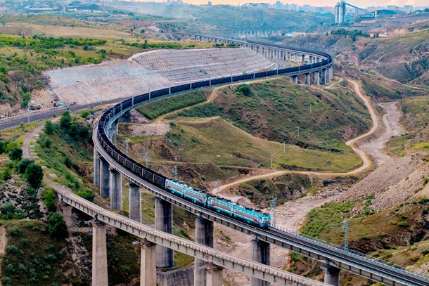 國家能源集團新朔鐵路年累貨物運量突破7000萬噸