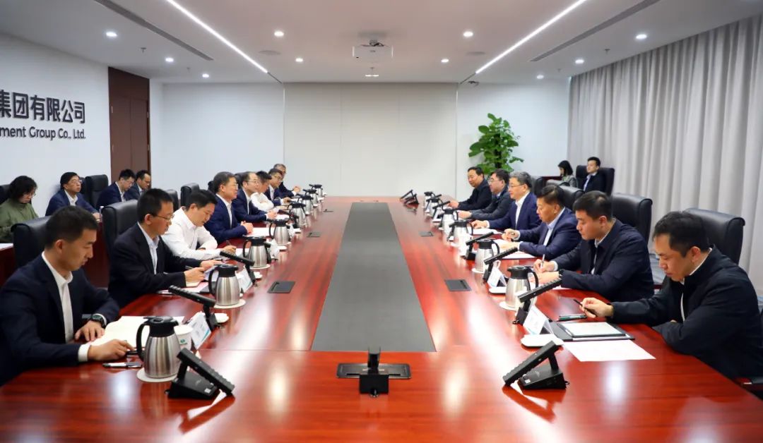 中國電氣裝備黨委書記、董事長李洪鳳會見濟南市委副書記、市長于海田